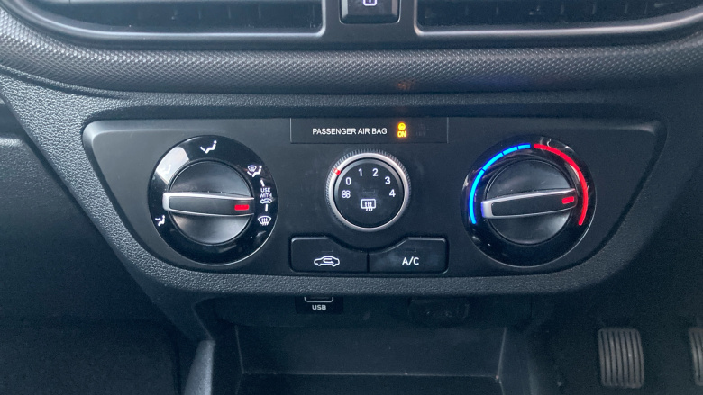 Hyundai i10 1.0 MPi SE Connect 5dr Petrol Hatchback